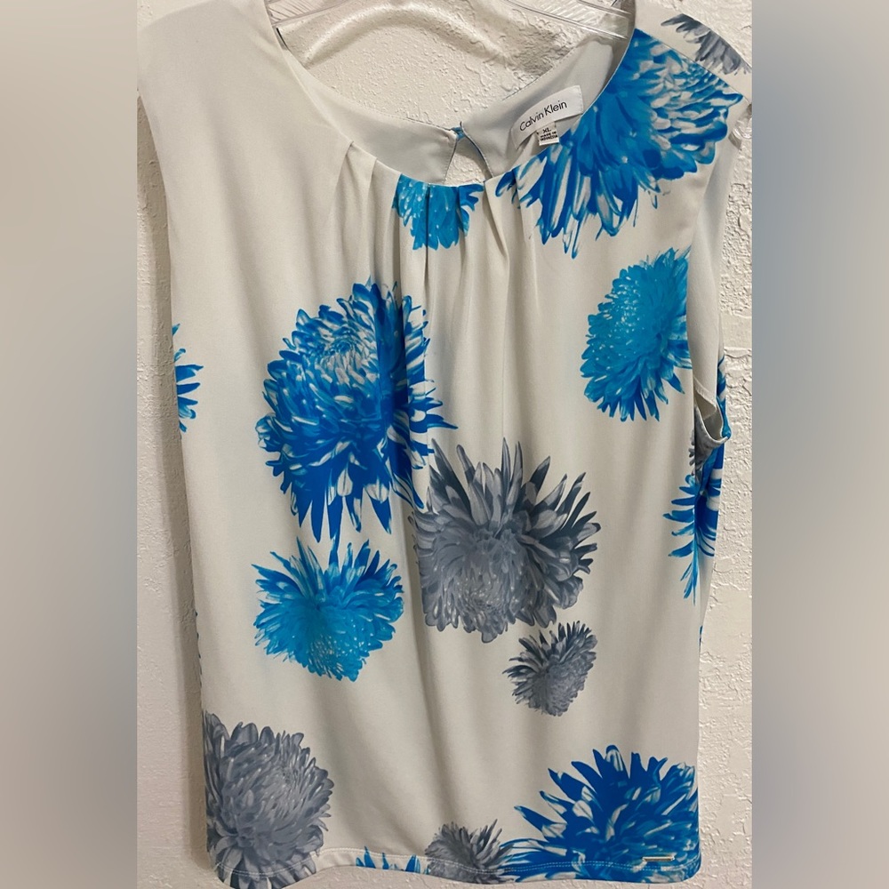 Calvin Klein XL top